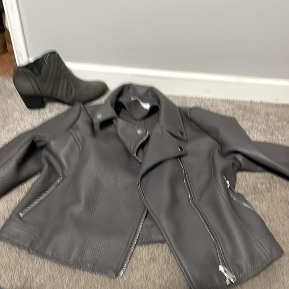 Size large New York and Co faux leather motorcycle jacket